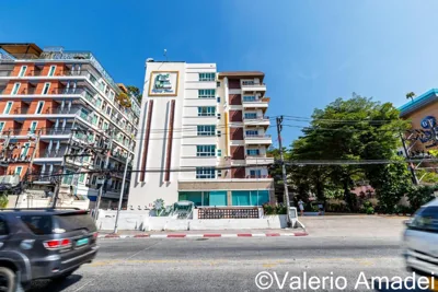 Phuket Villa Patong Beach by PHR – Fotos 15